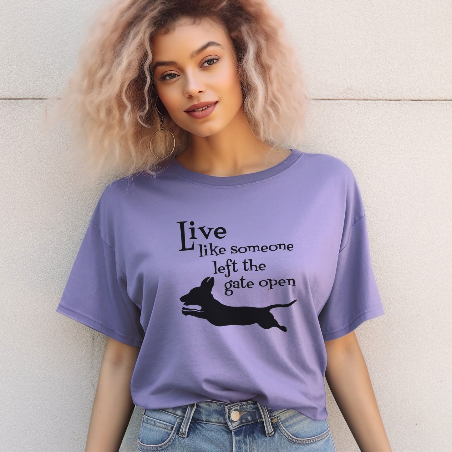 Cute Dachshund T-shirt - Live Like Someone Left The Gate Open